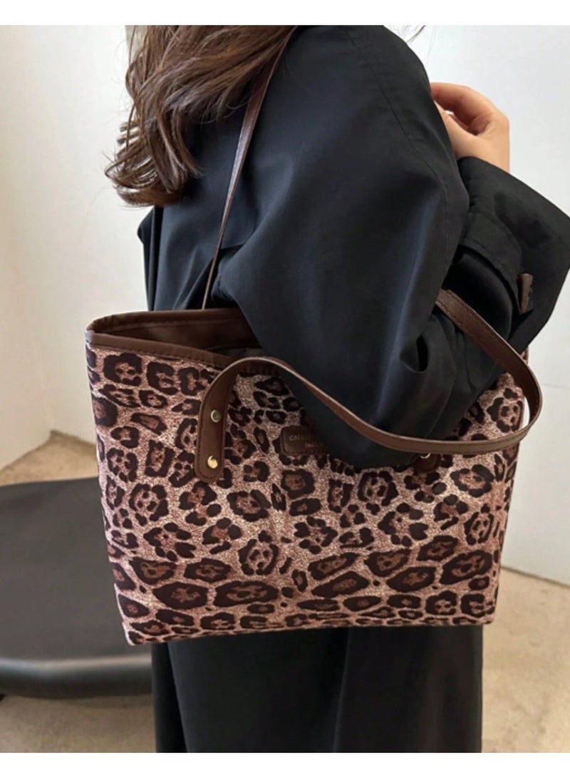 SHEIN WOMEN BAGNew Vintage Leopard Print Large Capacity Handbag For Women. Zipper Opening, Lightweight Minimalist Shoulder Bag. Suitable For Daily Casual, Commuting, Work And Student Use. Leopard Print Bag, Leopard Print Revival, Animal Print Women's Bag - Image 3